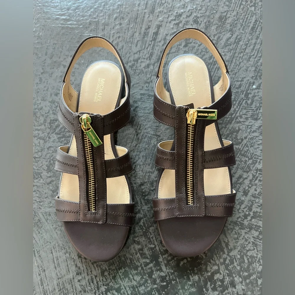 Michael Michael Kors Berkeley Zip Front Flat Sandals in Java dark brown, Size 9 - Picture 2 of 5